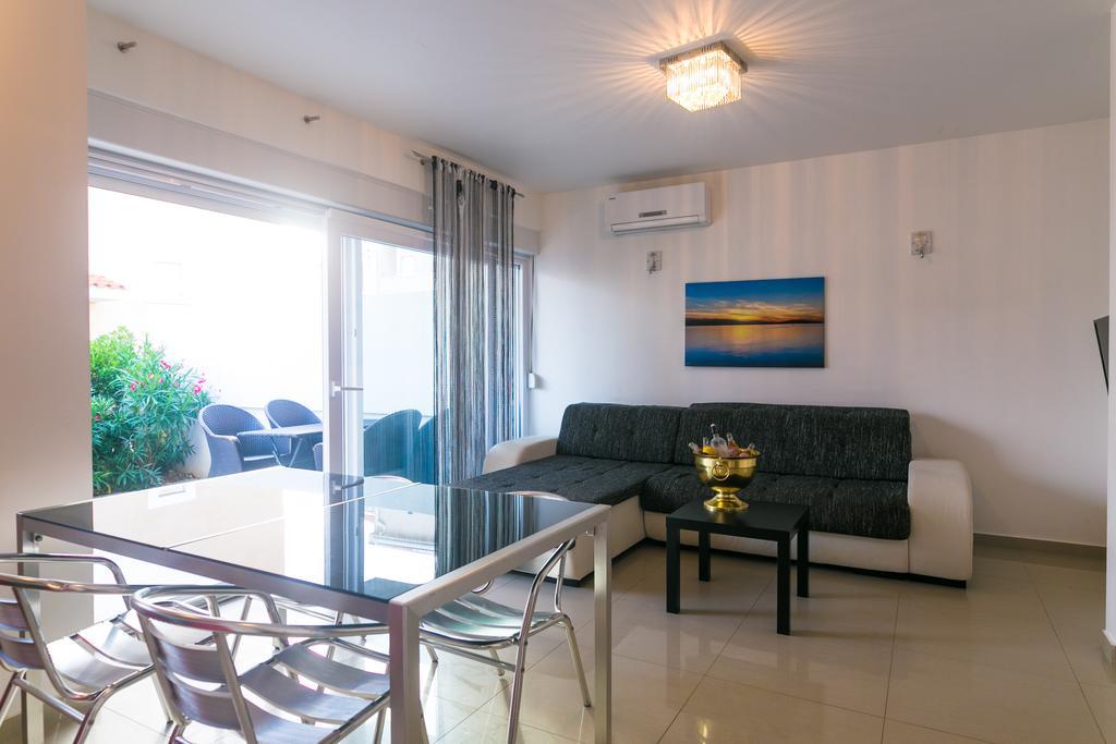 Villa Tina Novalja Dış mekan fotoğraf
